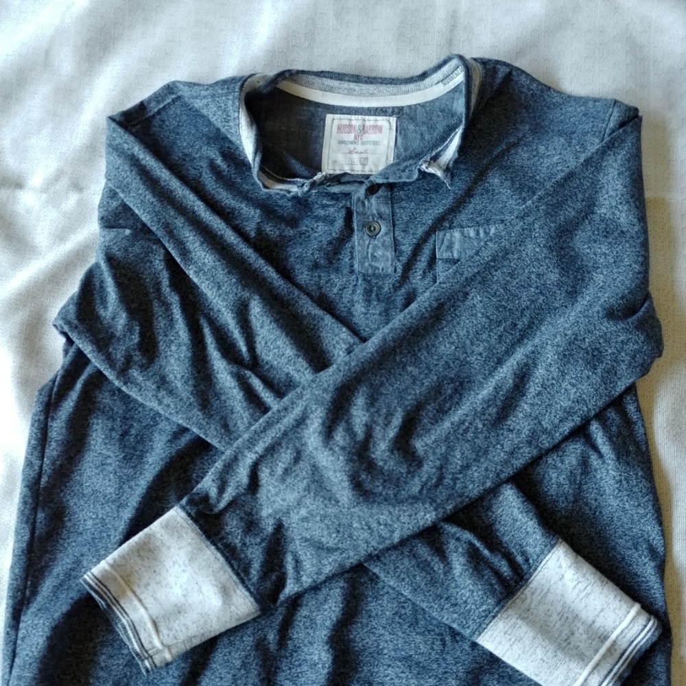 Blue longsleeve